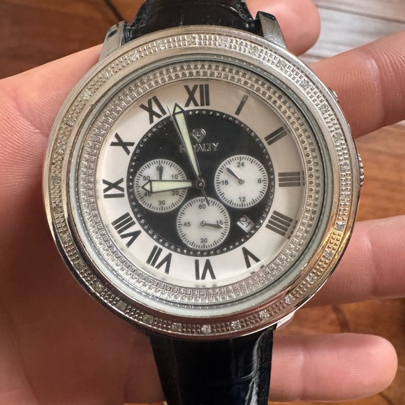 Men’s oversized watch - Picture 2 of 6